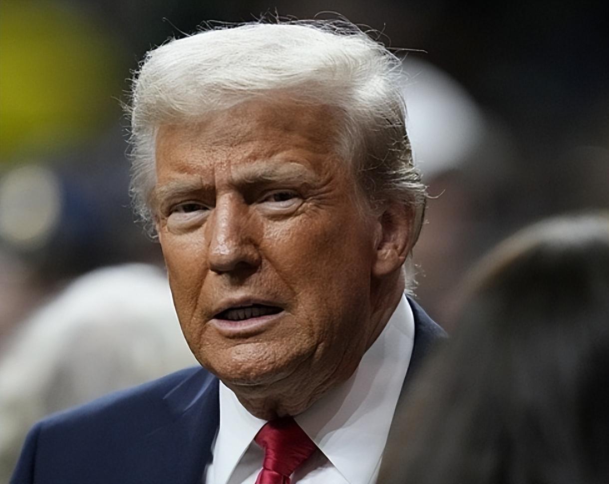 特朗普修令 将小额包裹关税降至54%