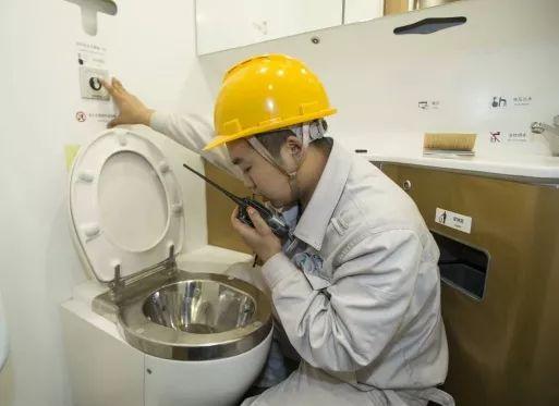 终于等到高铁免费卫生巾了
