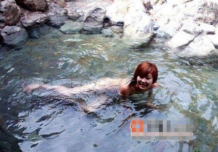 台女子泡温泉拍照致其他女性裸体入镜
