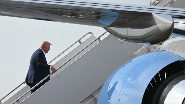 卡塔尔首相回应赠送特朗普豪华飞机