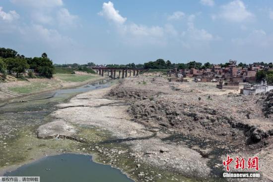 印度又断水：大坝关闭 下游河床裸露