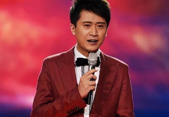 赵丽颖带儿子想想逛公园