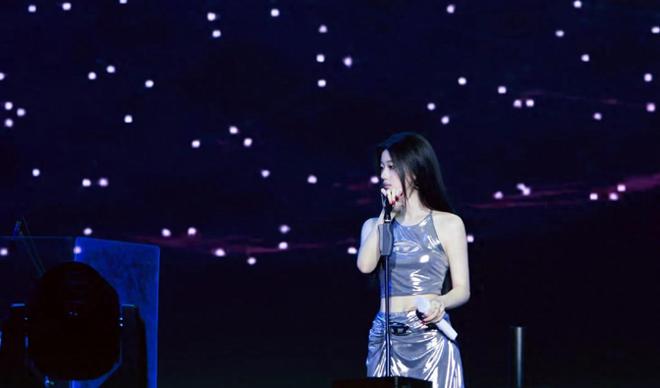 单依纯演唱《珠玉》 音色好似王菲