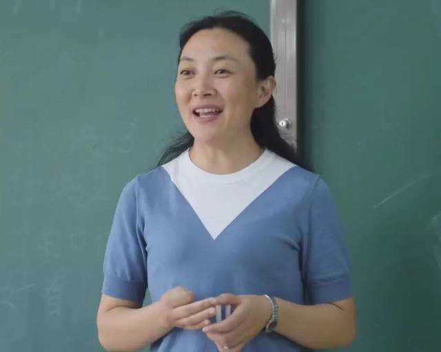 周思成称考研界刘晓燕英语水平最差