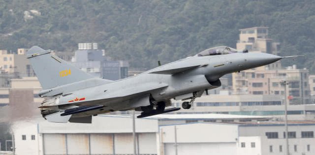 歼-10CE这架外销型战机到底多厉害