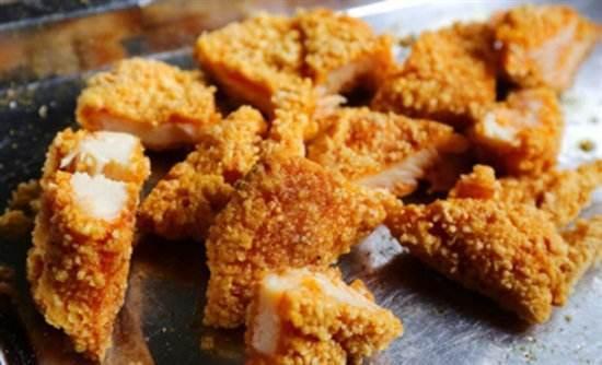 爆料正新鸡排有生蛆